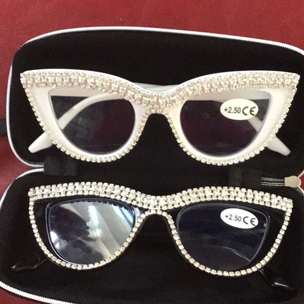 Reading glasses bling